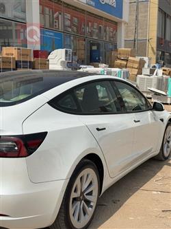 تسلا موديل 3